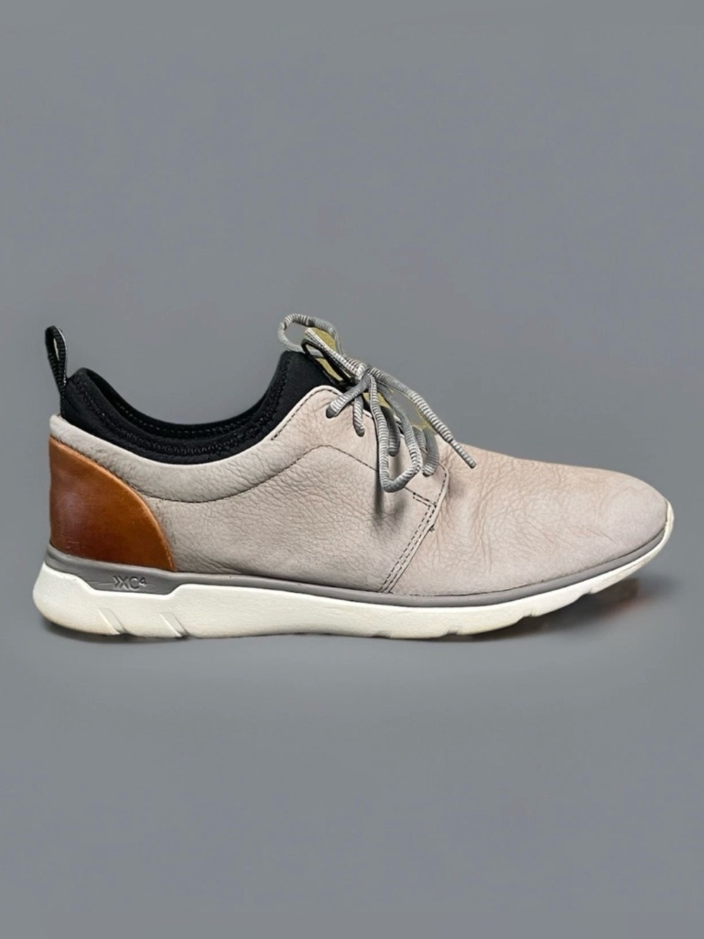 Johnston & Murphy Men's XC4 Prentiss  Gray Waterproof Nubuck Sneakers Size 10